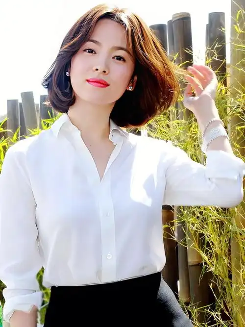 宋慧乔成熟知性有魅力