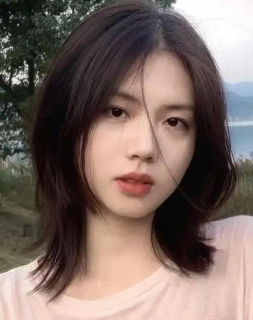 大方脸剪什么短发好看?这几款换上就显瘦!