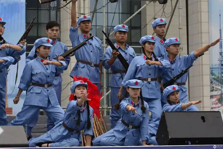成人红军演出服八路军服装红卫兵军装抗战解放舞蹈表演红歌合唱服