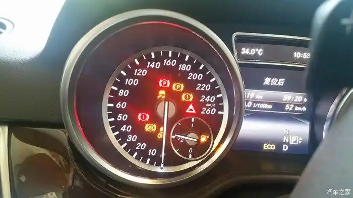 仪表盘看不懂大家帮看看胎压什么的是不是都正常