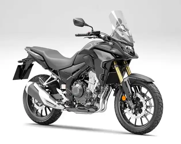 与 400 平台相比,cb500/cbr500r 系列的峰值动力数据与之差异并不算大