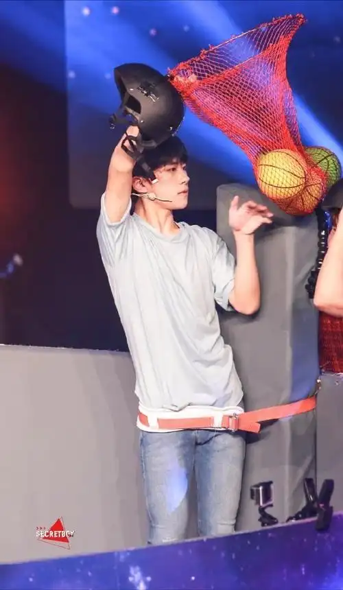 四字 易烊千玺 yyqx 四字弟弟