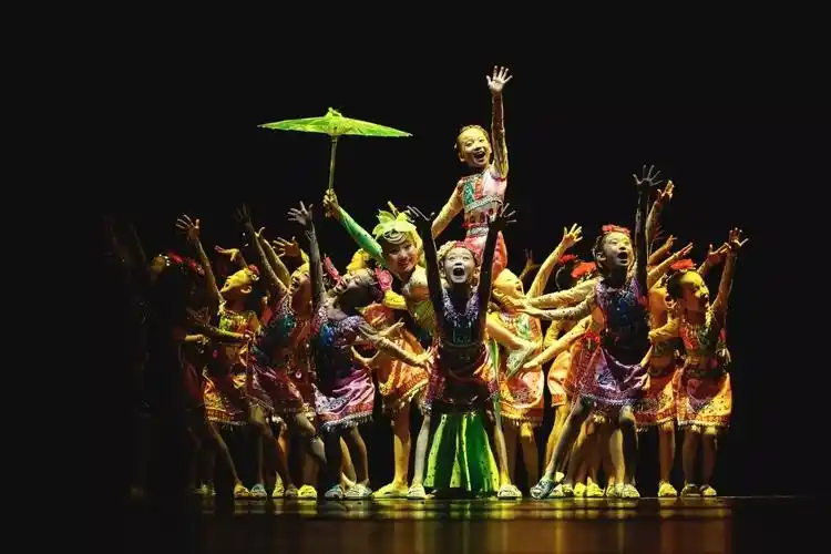 第九届小荷风采全国少儿舞蹈展演第一场剧照