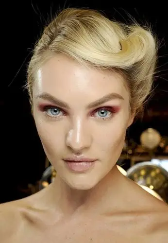 2012秋冬流行发型超模揭示新趋势