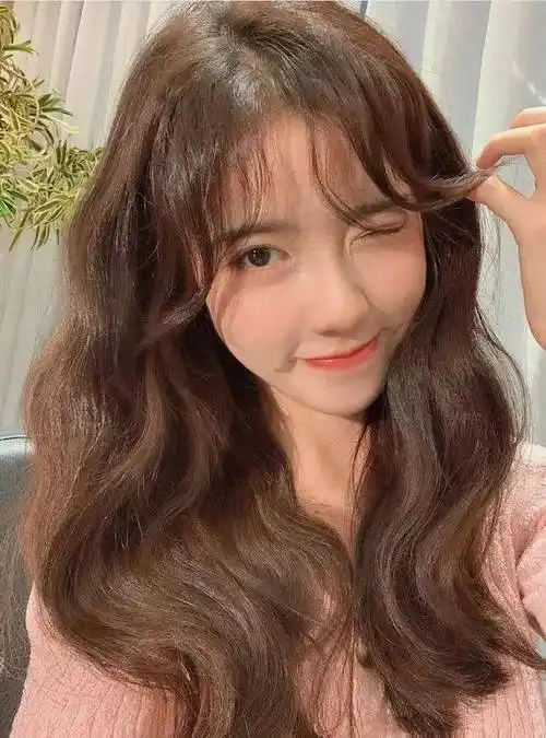 告诉你顾客2021年流行的这款木马卷发型慵懒时髦还显发量