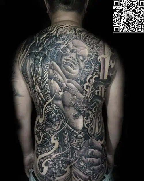 满背不动明王 遮盖作品纹身图片_人物成品背部传统写实纹身图案