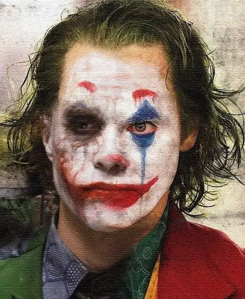 如果让我夸 《小丑》,我第一个要夸的就是 华金菲尼克斯的演技.