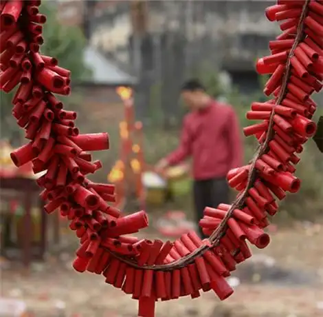 过年为什么要放鞭炮 鞭炮声下的浓浓年味