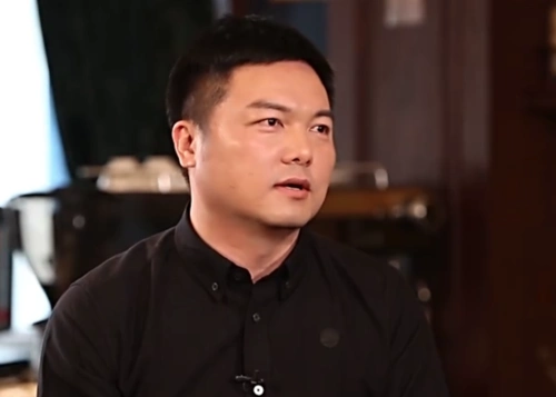 创业4年,服务100万餐厅老板,他让吴晓波,张一鸣,王兴竞相投资