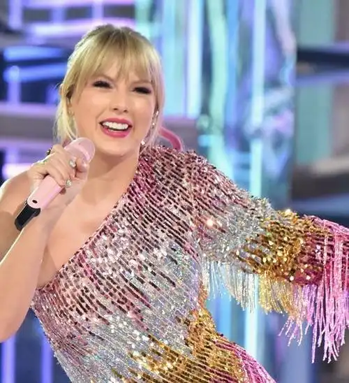 rapper raja kumari, first indian-orgin host of american music