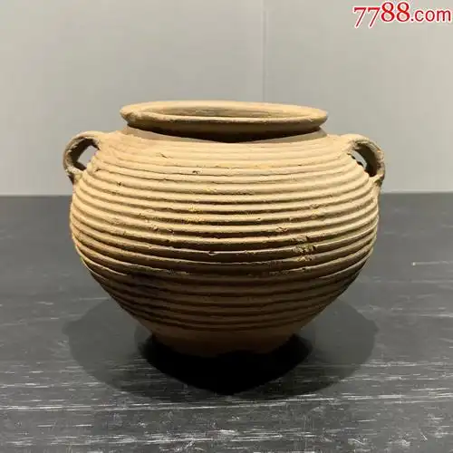汉代弦纹双耳小陶罐