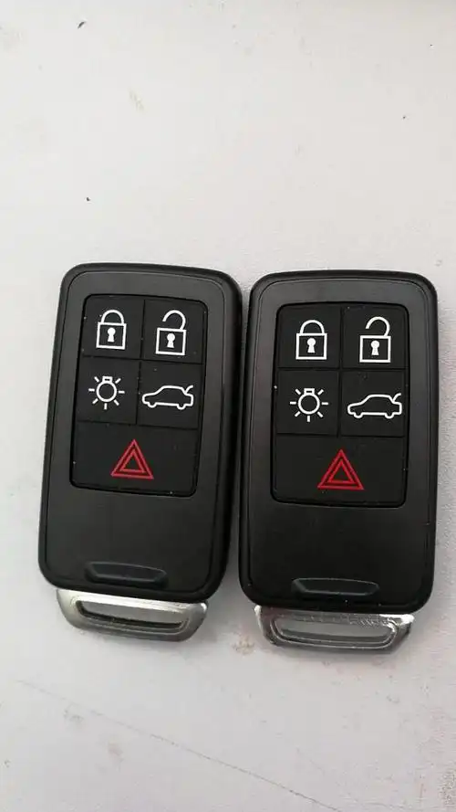 高速公路开启了汽车展销大会的同时--来认识一下常见汽车钥匙吧