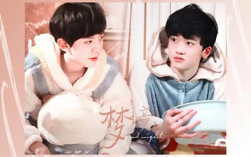 [左邓]可是小雪豹 还是忍不住去看小狮子 至始至