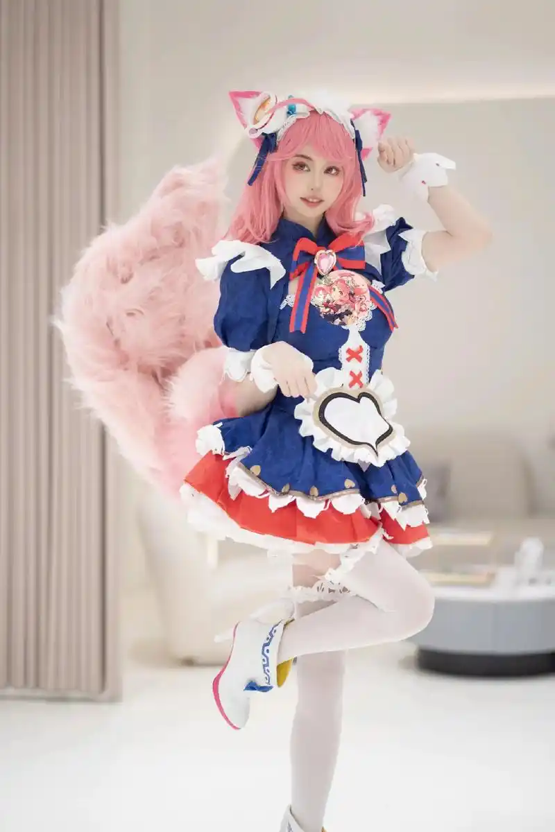 妲己女仆咖啡cos.修图的时候才发现头上杯子带反了,凑合着看 - 抖音