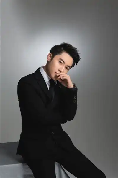 马锐 时尚教育家,主持人,企业家     中国美是纯粹的,东方的