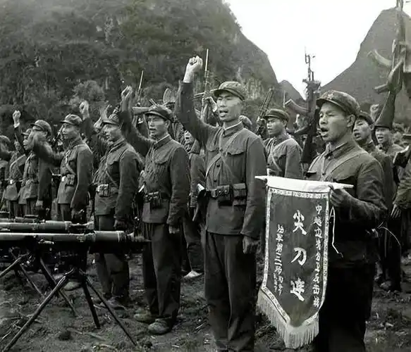 第一个攻上老山主峰的战斗英雄,为何拒领一等功,选择回家务农?