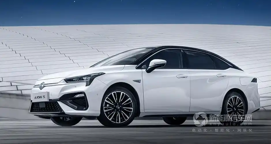 广汽埃安aion s 炫 630