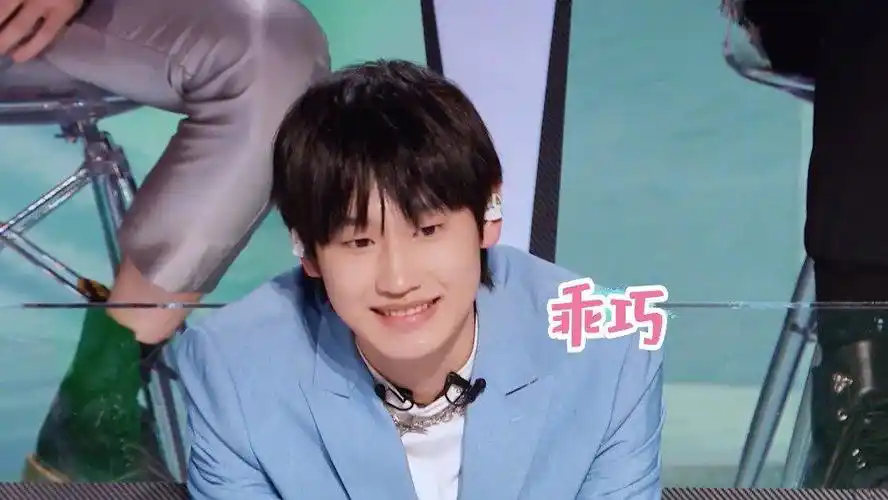 今日冷知识:@创造营2021-刘彰 唱rap和不唱rap时的不是同一个人