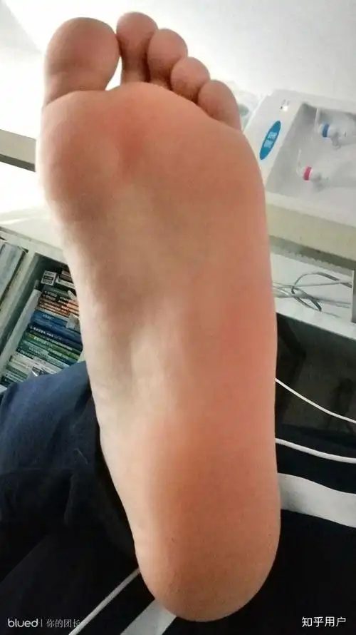 双一脚蹬,于是我现在买11码的鞋子了 而且同样穿43-45码鞋子的人里面