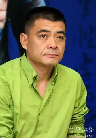 王新军搜狐娱乐讯  昨日(5月10日)潘虹,王新军带着新作电视剧《女人的