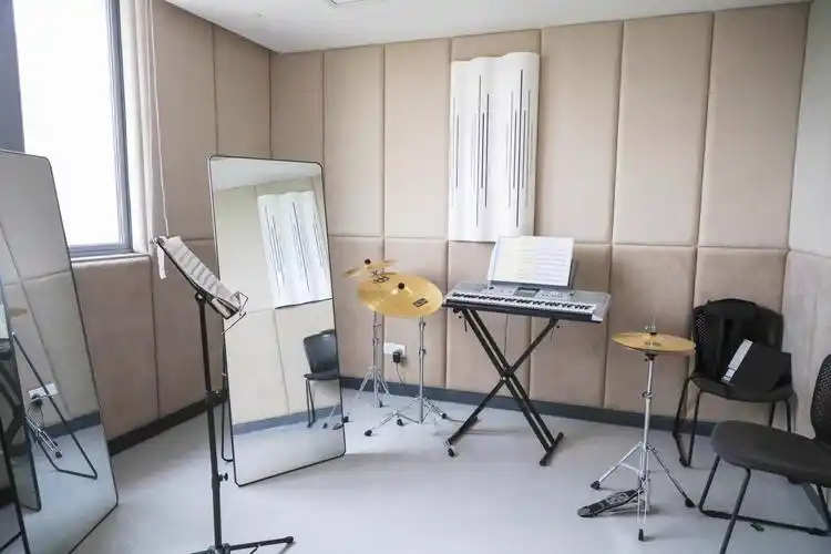 录影棚,15间中小型乐器练习室和乐器练习静音舱,四间音乐教学和演奏室