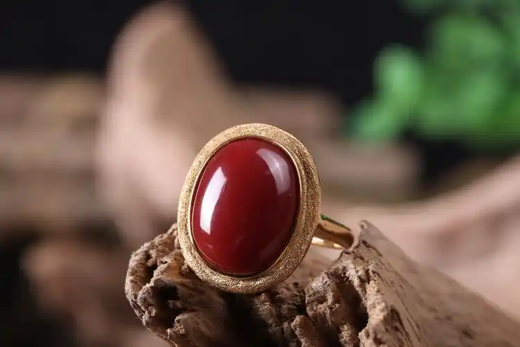 红珊瑚 赤血蛋面戒指