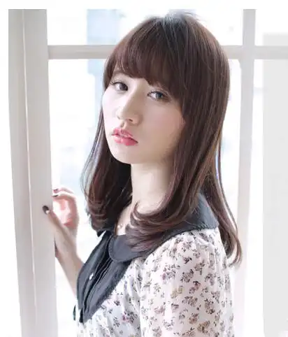 方脸适合什么发型 齐肩发型修颜更减龄 (2)