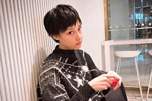 任梓慧和梁天的关系选一个93年的年轻演员当少妻