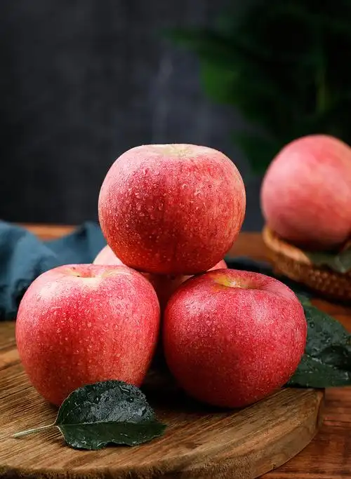 新鲜水果-红富士|摄影|产品摄影|雪猴子 - 原创作品 - 站酷 (zcool)