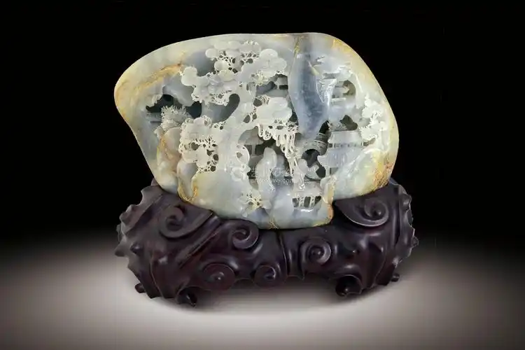 清 青白玉雕山水人物纹山子