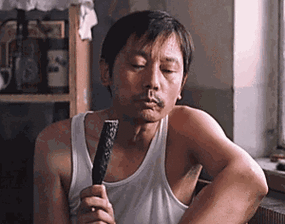 70后男演员无台词演绎吃喝