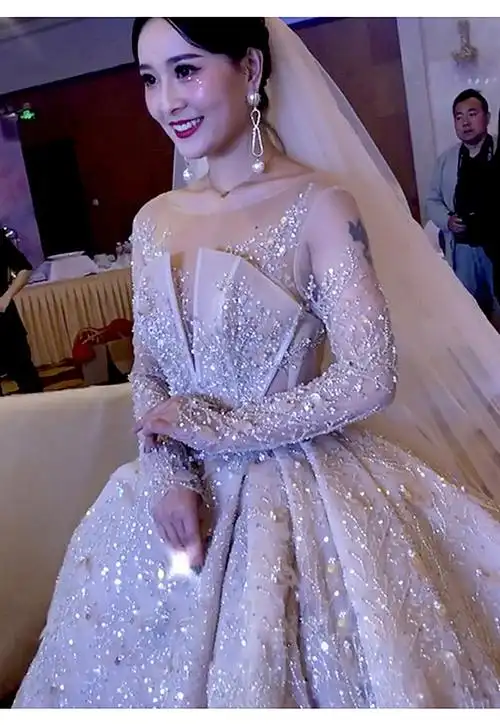 轻奢品牌长袖抹胸婚纱2020新款新娘结婚法式森系赫本抖音网红重工拖尾