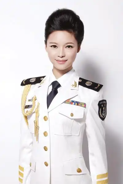 p>宁可,女,湖南邵东县斫曹乡石坪村人,海政文工团青年独唱演员, a