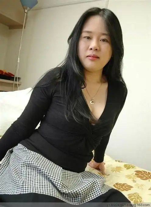 qq869697396【外来工女人】博客和微博及百度外来工女人贴吧.