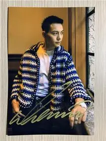 『冲冠』香港明星陈伟霆william chan亲笔签名照片24款热门定妆照
