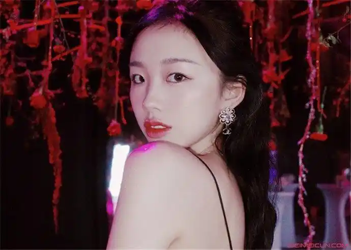 王清媛怎么那么有钱网红阿沁家境及其走红历程大起底