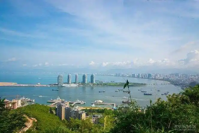 三亚旅游公司精心策划最好导游带你玩转三亚十大必玩景区