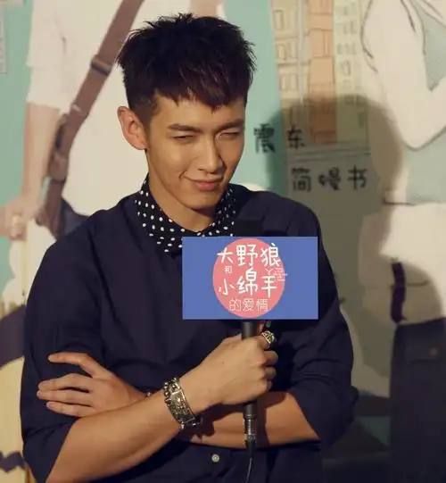 《小时代》气质高贵的公子哥顾源——柯震东