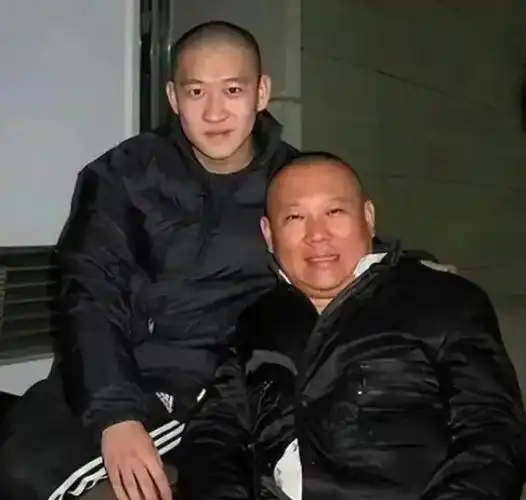 分久必合曹云金不仅承认郭德纲是师父还认为有可能再同台合作