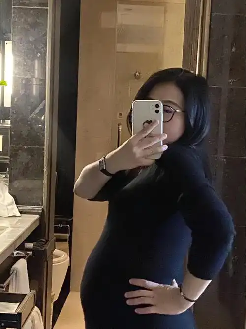 25周的超大孕肚 98_孕妇_出差_母婴_孕产经验