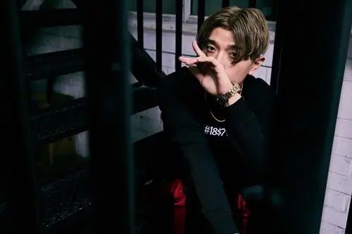 满舒克《做我的猫》上线 这次是你的铲屎官young jack