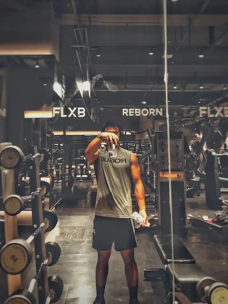 健身 #天蝎座 #保持热爱 更新日常,照片记录下不同时间的 - 抖音