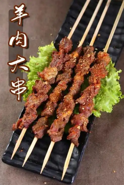 ta凭借100%手切鲜羊肉和超高性价比,称霸马端街!