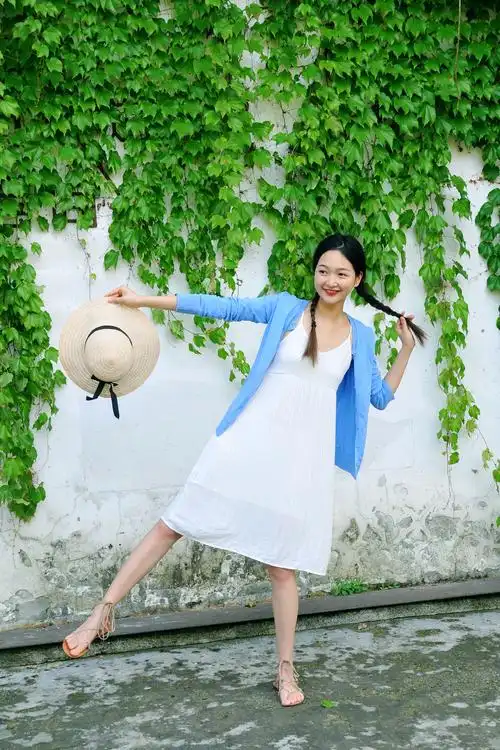 调皮可爱的女生(原创)