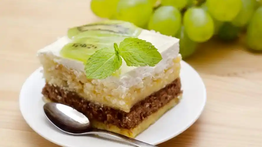 壁纸 甜点,蛋糕,绿色薄荷叶,葡萄