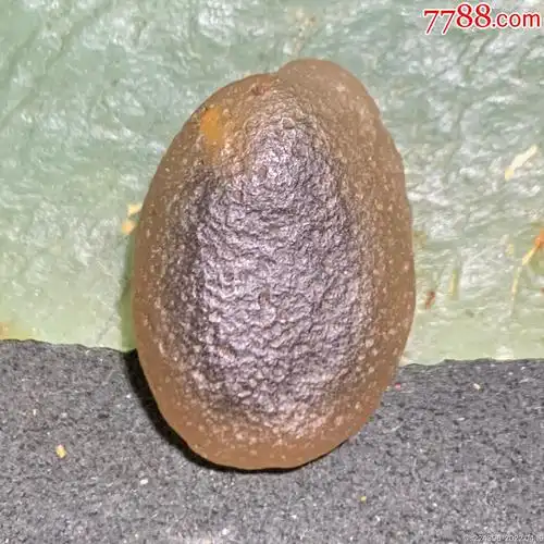 放福利精美天然戈壁糖心玛瑙原石一颗