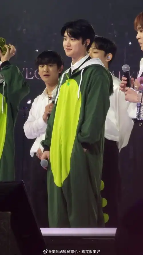 金钟仁吴世勋去了exo粉丝见面会