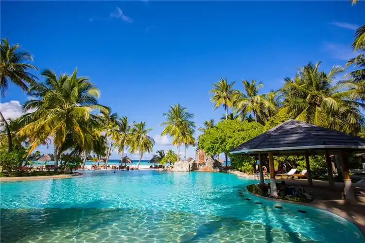 马尔代夫太阳岛和绚丽岛哪个好,马尔代夫太阳岛游记攻略