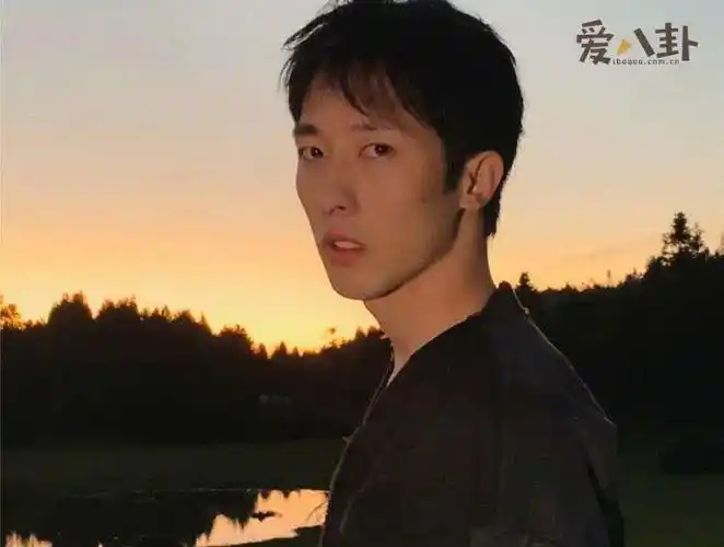 网红刘阳个人资料大起底靠女友走红却做出这样的事