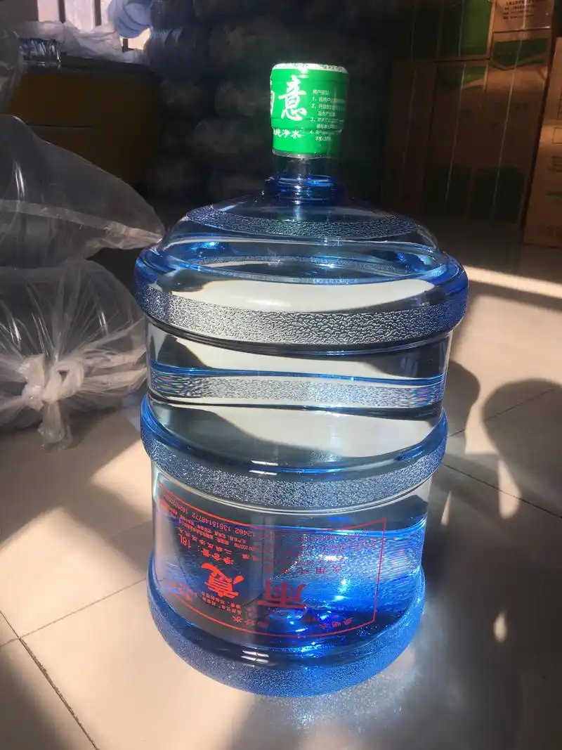 附近桶装水配送18.9升兴雨意饮用包装桶水,农夫山泉15801958881